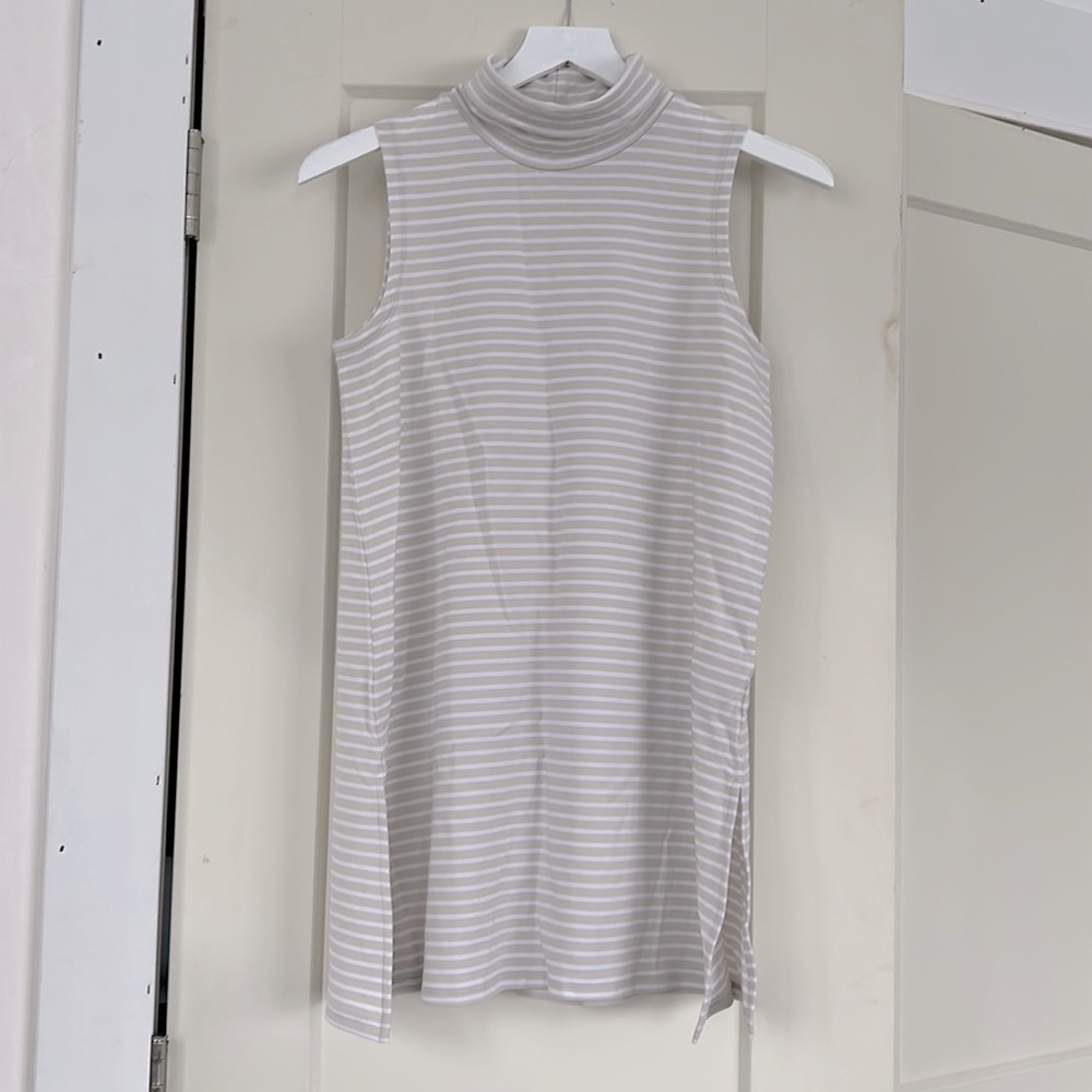 Garnet Hill Mock Neck Tunic beige & white stripe. Size XS ECU.